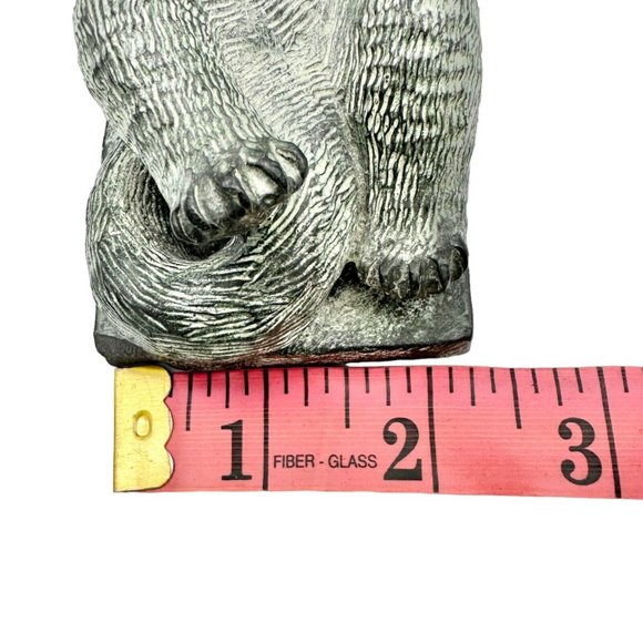 The Wolf Sculptures Soapstone Sea Otter with Shell Gray 4.5 x 2.5 x 2.5 - Picture 9 of 10